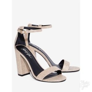 Nasty Gal Take The Strap Metallic Heels in Gold
